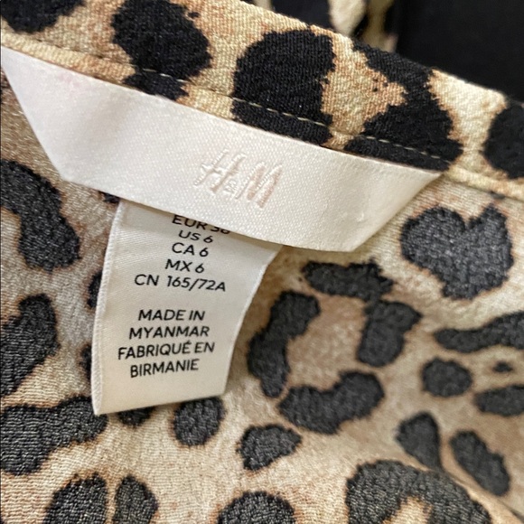 H&M leopard slit front shirred viscose maxi skirt 🐆💕6 - Picture 10 of 12